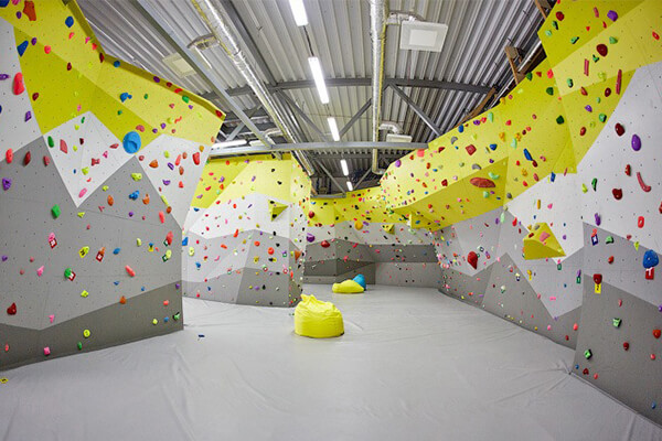 Тентовая ткань Sioen в самом большом скалодроме страны